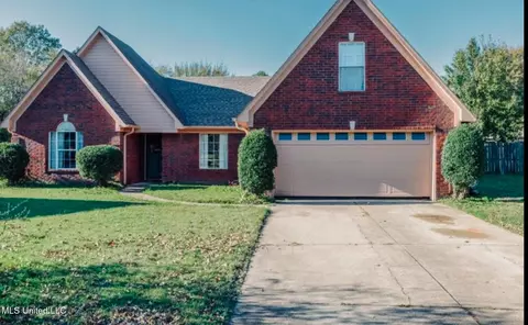 6960 Ranch Hill Cv, Walls, MS 38680
