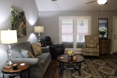 6530 Masters Dr, Olive Branch, MS 38654 photo 5