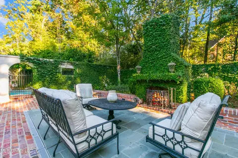 Other - 2055 Heritage Hill Dr, Jackson, MS 39211 photo 6 of 16