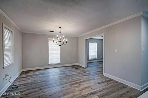 Dining - 910 Live Oak Dr, Clinton, MS 39056 photo 1 of 1