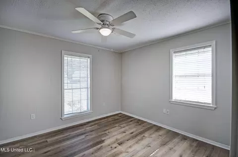 Bedroom - 910 Live Oak Dr, Clinton, MS 39056 photo 3 of 6