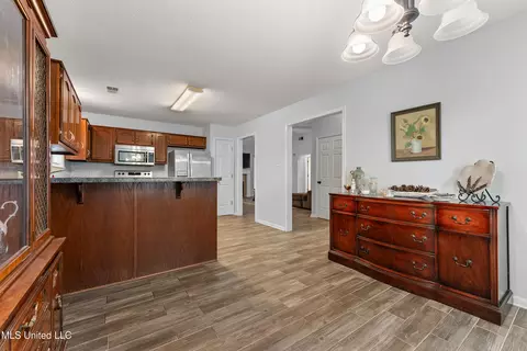 Entry Way - 3143 Quartz Dr, Hernando, MS 38632 photo 1 of 1