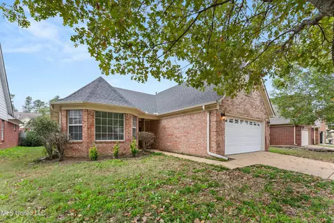 Exterior - 3143 Quartz Dr, Hernando, MS 38632 photo 2 of 3