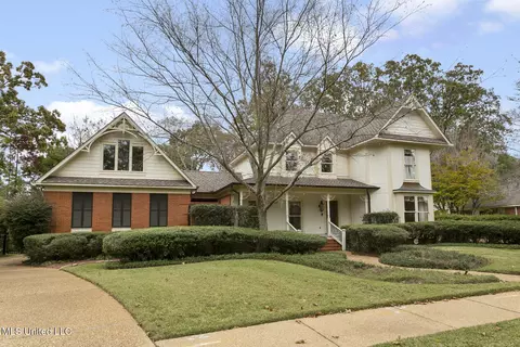 21 Moss Forest Cir, Jackson, MS 39211