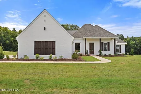 961 Mullican Rd, Florence, MS 39073