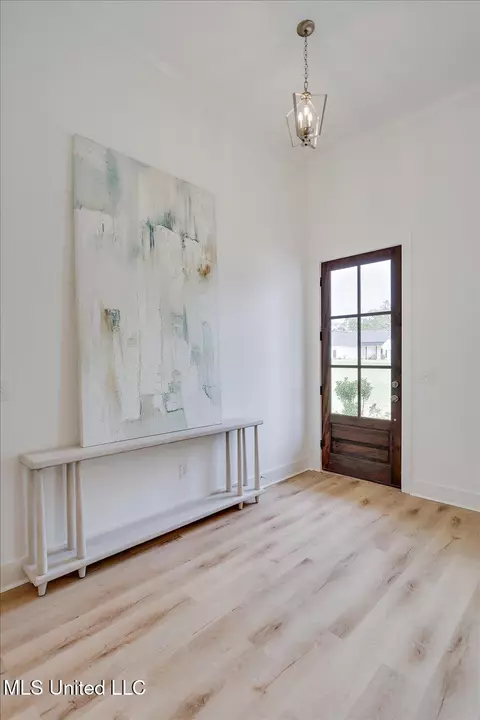Entry Way - 961 Mullican Rd, Florence, MS 39073 photo 1 of 3