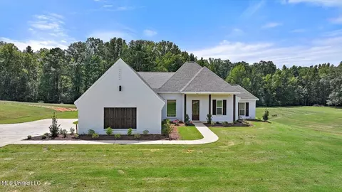 Exterior - 961 Mullican Rd, Florence, MS 39073 photo 9 of 13