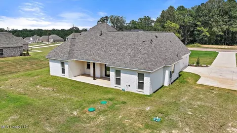 Exterior - 961 Mullican Rd, Florence, MS 39073 photo 12 of 13