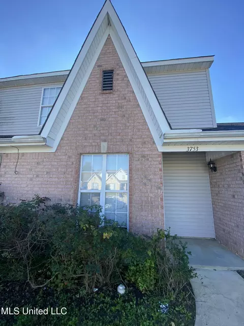 3753 Iron Horse Dr, Horn Lake, MS 38637