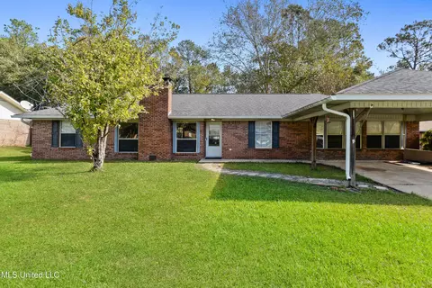 12412 E Briarwood Dr, Gulfport, MS 39503