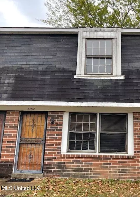 3762 Cambridge Station Dr, Memphis, TN 38115