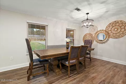 Dining - 706 Pinehurst St, Clinton, MS 39056 photo 1 of 2
