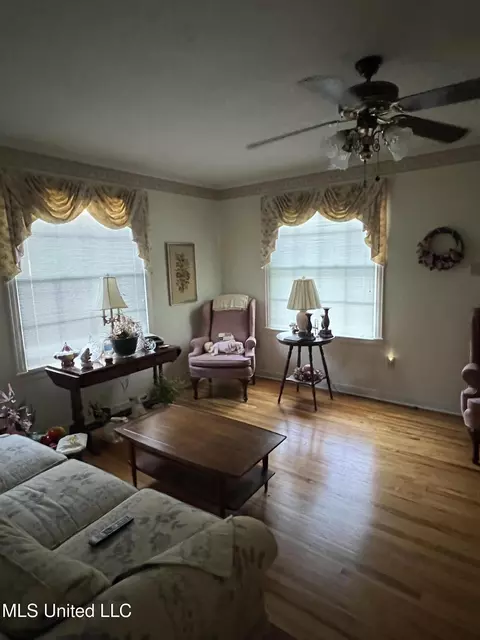 26 Maplewood Ln, Natchez, MS 39120 photo 2
