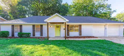1211 Winterview Dr, Jackson, MS 39211 photo 3