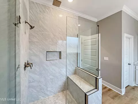 Bath - 998 Mullican Rd, Florence, MS 39073 photo 5 of 12