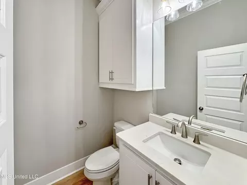 Bath - 998 Mullican Rd, Florence, MS 39073 photo 6 of 12