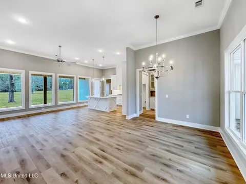 Living - 998 Mullican Rd, Florence, MS 39073 photo 1 of 3
