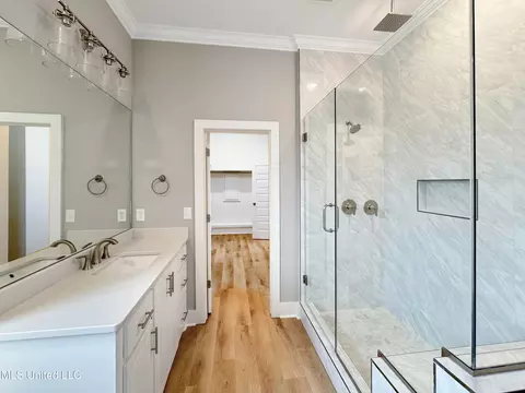 Bath - 998 Mullican Rd, Florence, MS 39073 photo 3 of 12