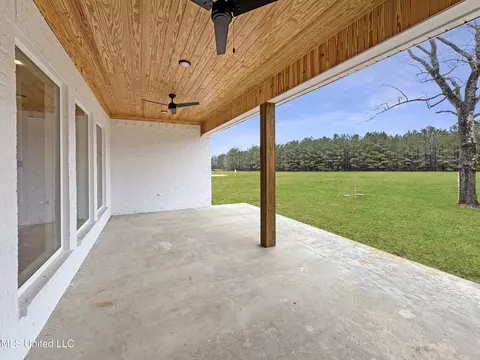 Exterior - 998 Mullican Rd, Florence, MS 39073 photo 4 of 7