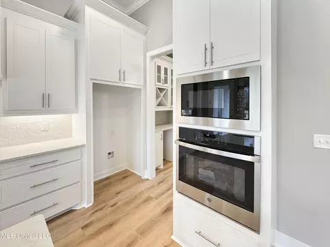 Kitchen - 998 Mullican Rd, Florence, MS 39073 photo 3 of 5