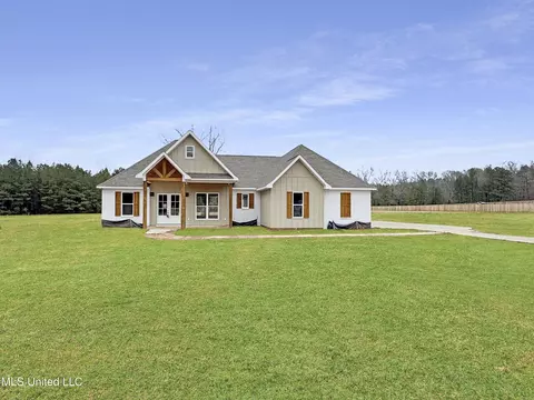 Exterior - 998 Mullican Rd, Florence, MS 39073 photo 2 of 7