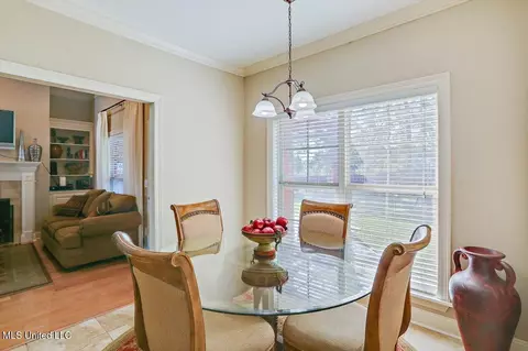 Dining - 209 Calhoun Dr, Madison, MS 39110 photo 4 of 4