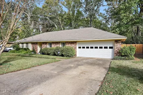 860 Timberlain Dr, Jackson, MS 39211 photo 5
