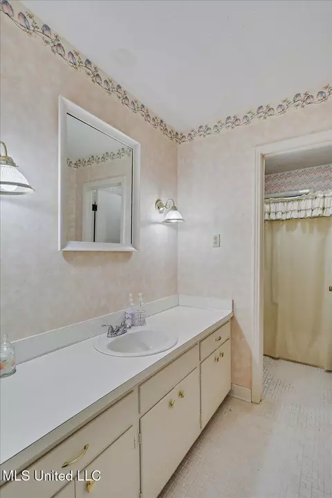 860 Timberlain Dr, Jackson, MS 39211 photo 25