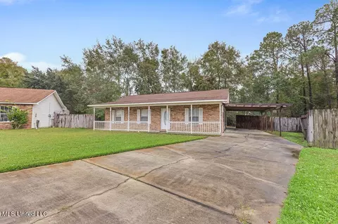 4 Michael Ct, Long Beach, MS 39560 photo 2