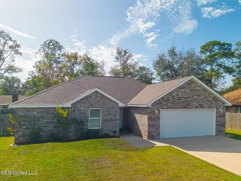 1987 El Camino Dr, Biloxi, MS 39532