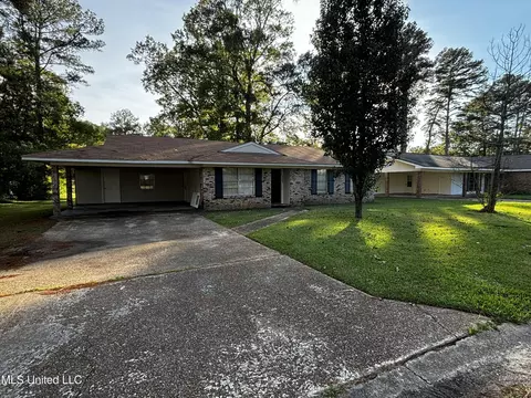 3527 Beaumont Dr, Pearl, MS 39208