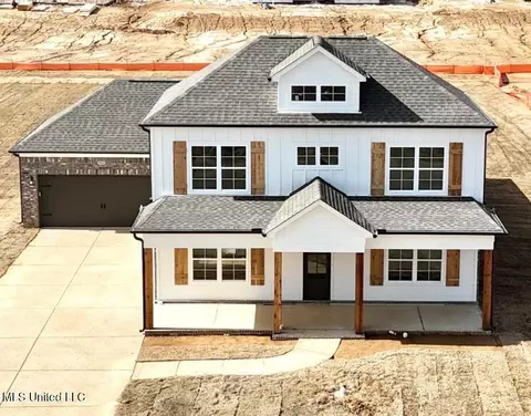 711 Wells Dr, Hernando, MS 38632