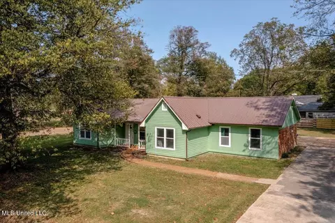 250 1st St, Webb, MS 38966