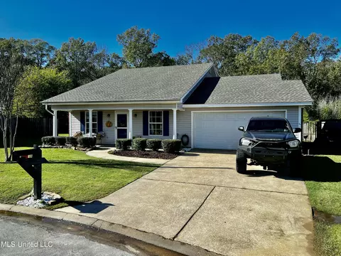 104 Woodview Cv, Brandon, MS 39047