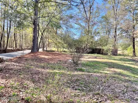 156 Foster Rd, Florence, MS 39073 photo 2