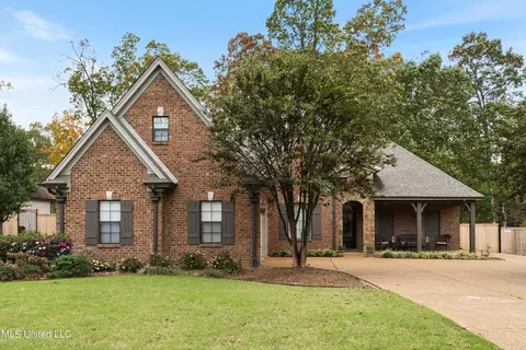 1897 W Keenlan Dr, Hernando, MS 38632