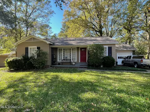 723 Gardner St, Jackson, MS 39206 photo 1