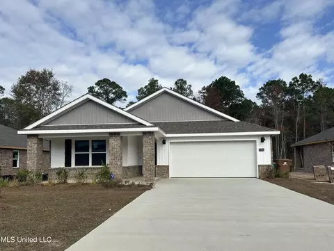 17982 Tingle Dr, Gulfport, MS 39503