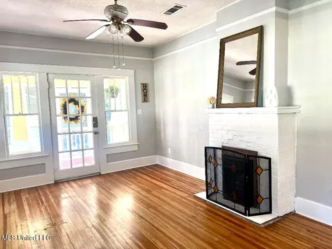171 Lee St, Biloxi, MS 39530 photo 4