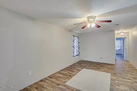 64 Garner Rd, Mount Olive, MS 39119 photo 8