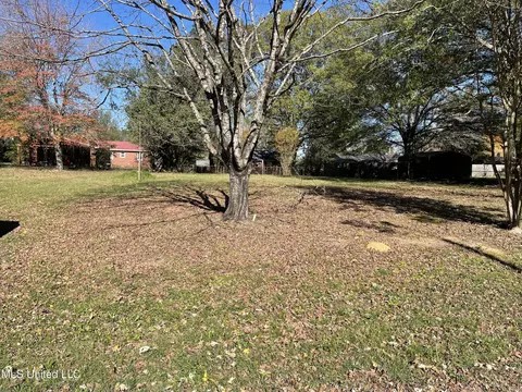 Coleman Avenue, Holly Springs, MS 38635