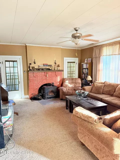 84 Snider St, Grenada, MS 38901 photo 3