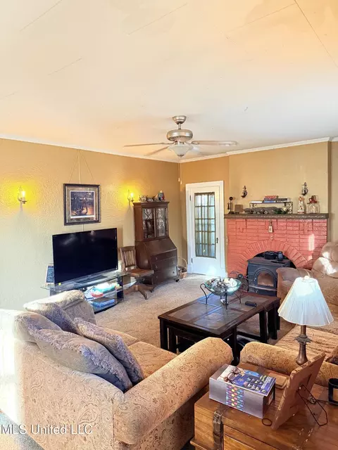 84 Snider St, Grenada, MS 38901 photo 2