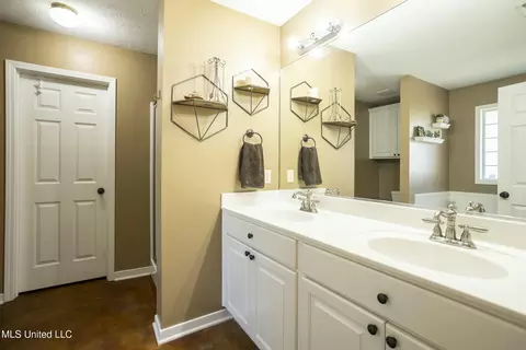 Other - 615 Lexington Dr, Florence, MS 39073 photo 1 of 4