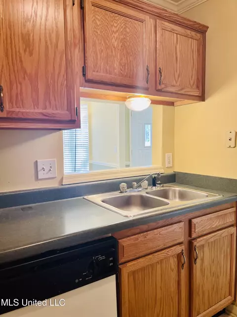 Kitchen - 2108 Meagan Dr, Byram, MS 39272 photo 3 of 3