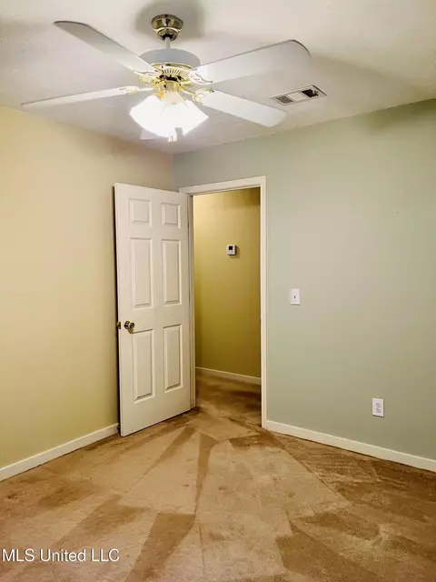 Bedroom - 2108 Meagan Dr, Byram, MS 39272 photo 6 of 6