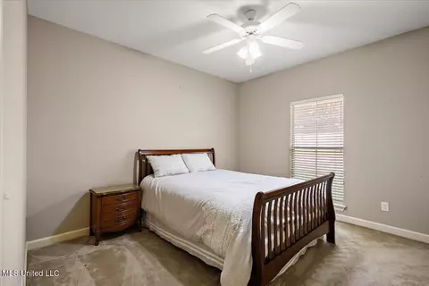 Bedroom - 412 Dunlin Ct, Brandon, MS 39047 photo 3 of 3