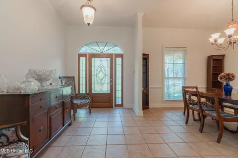 Entry Way - 710 Spears Trce, Raymond, MS 39154 photo 3 of 5