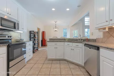 Kitchen - 710 Spears Trce, Raymond, MS 39154 photo 1 of 5