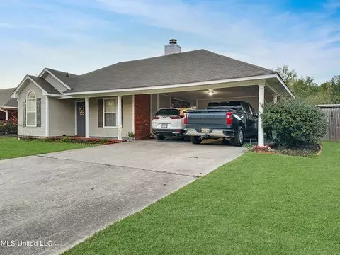 735 Whippoorwill Dr, Brandon, MS 39047